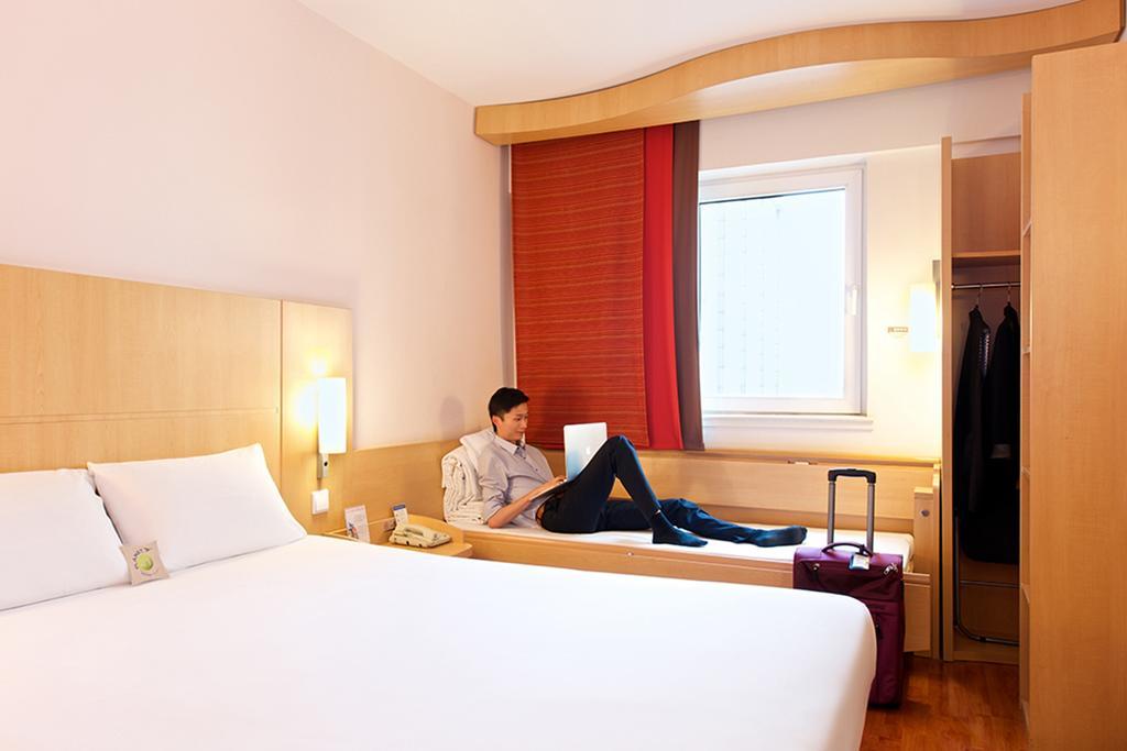 Ibis Shenyang Taiyuan Street Hotel Exterior photo